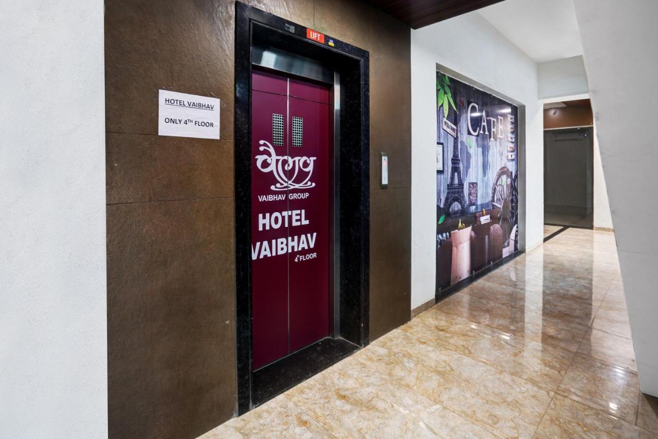 Townhouse Oak Hotel Vaibhav Σουράτ Εξωτερικό φωτογραφία