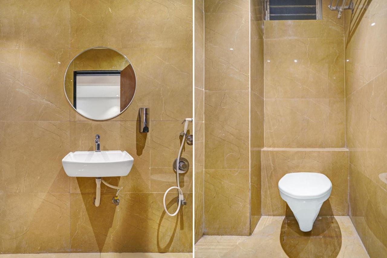 Townhouse Oak Hotel Vaibhav Σουράτ Εξωτερικό φωτογραφία